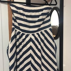 Short strapless dress